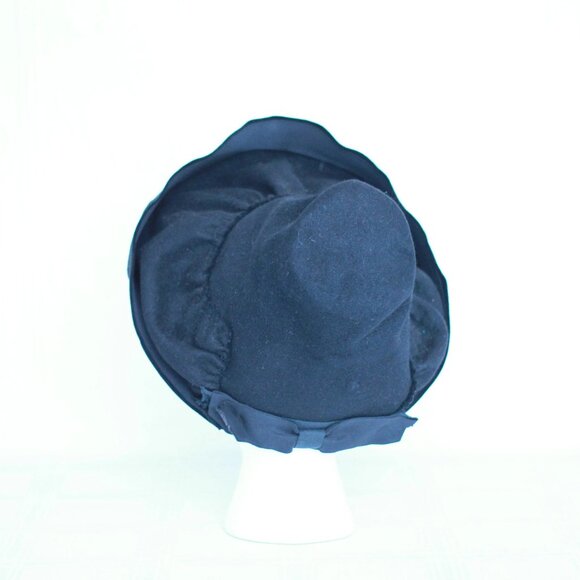 Late 1930's to early 1940's black felt hat - Picture 3 of 5
